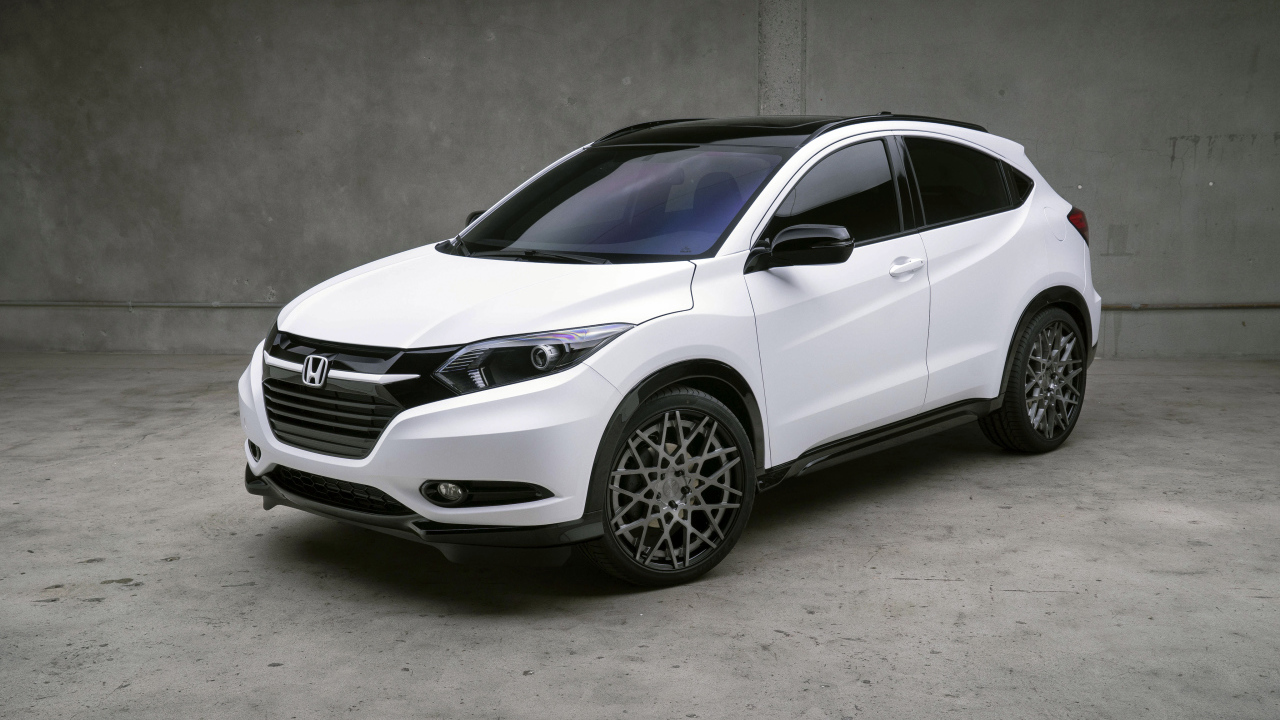 Белый стильный автомобиль Honda HR-V 