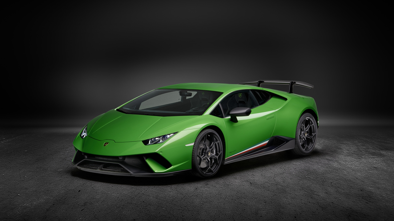 Стильный автомобиль  Lamborghini Huracan Performante 