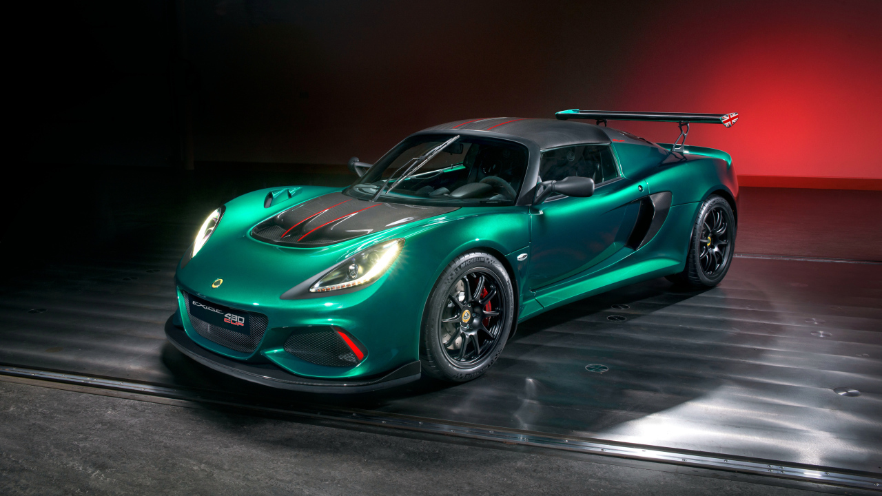 Green sports car Lotus Exige Cup 430, 2018