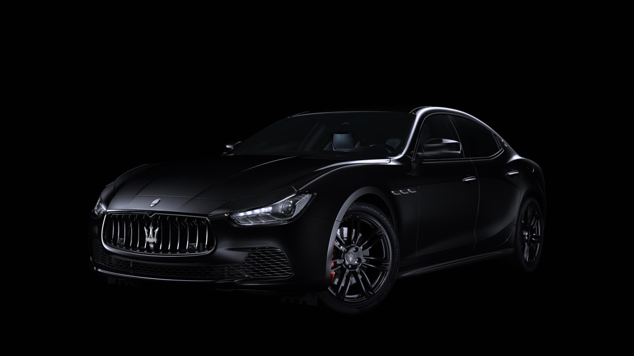 Черный автомобиль Maserati Ghibli Nerissimo Special Edition, 2017 