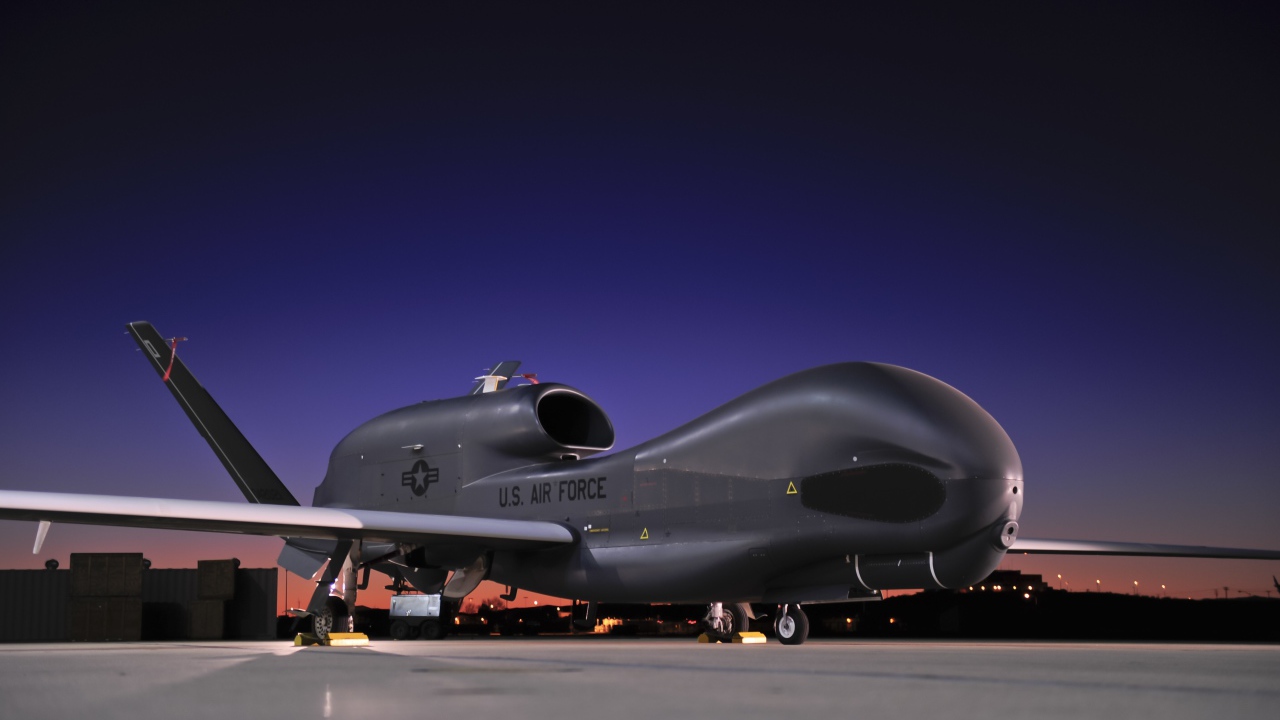 Беспилотный летательный аппарат RQ-4 Global Hawk