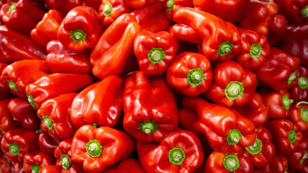 Красный сладкий перец крупным планом 