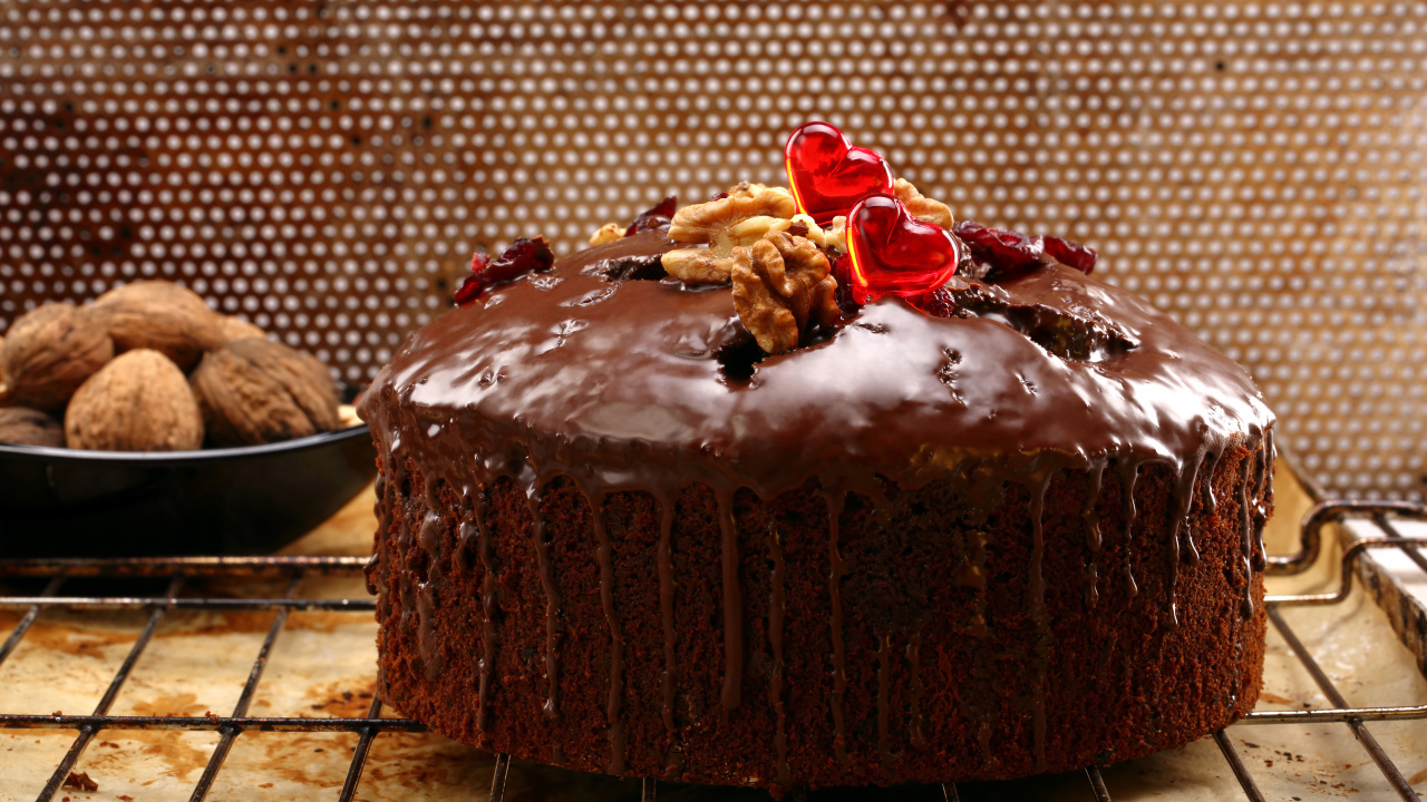Шоколадный пирог с грецкими орехами 