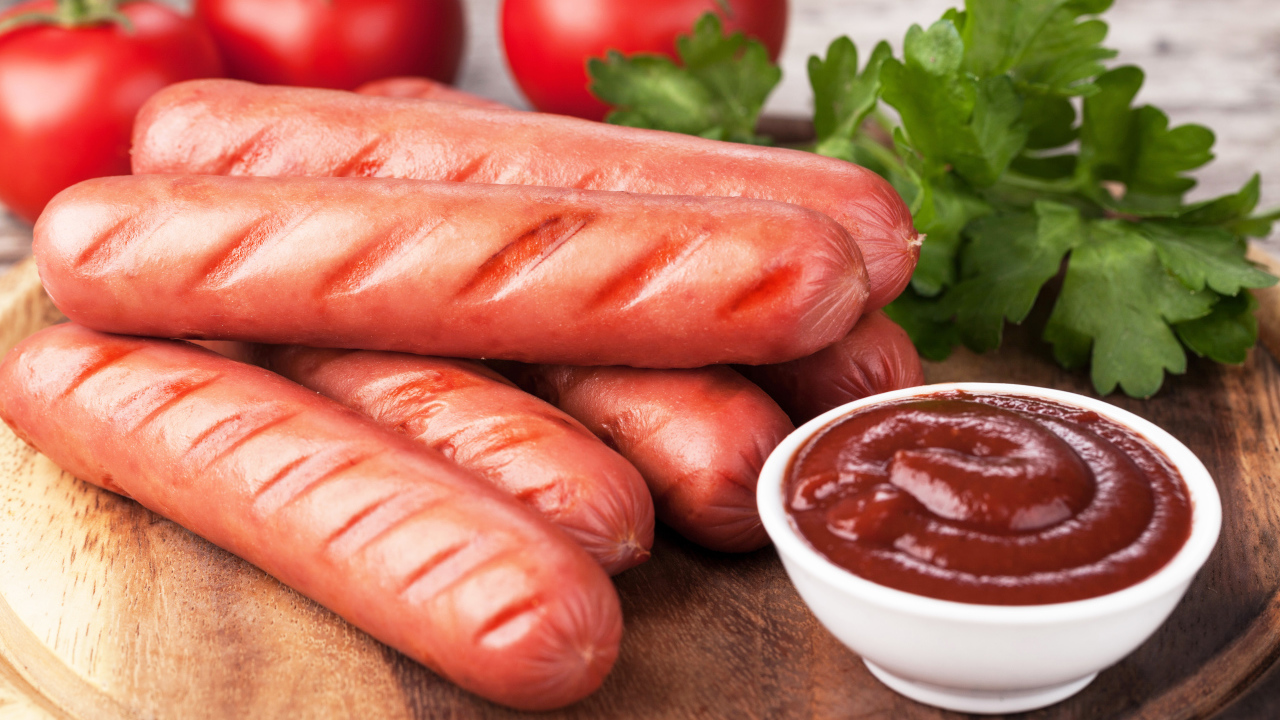 Сосиски барбекю с соусом 