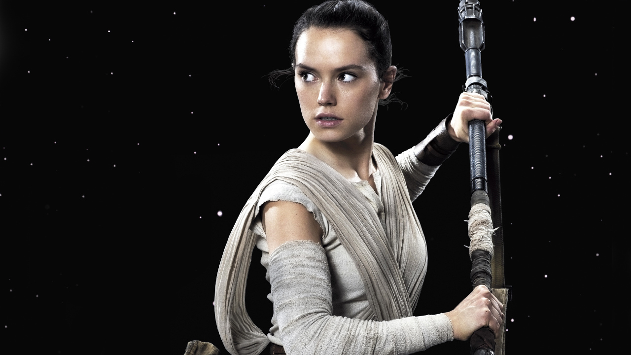 Актриса Дэйзи Ридли, персонаж Рей фильм Звёздные войны. Эпизод VII Пробуждение Силы 