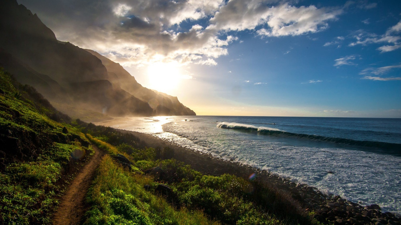 Восход солнца над Тихим океаном 
