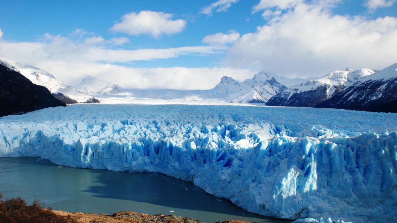 Голубой ледник Грей в Патагонии, Чили 