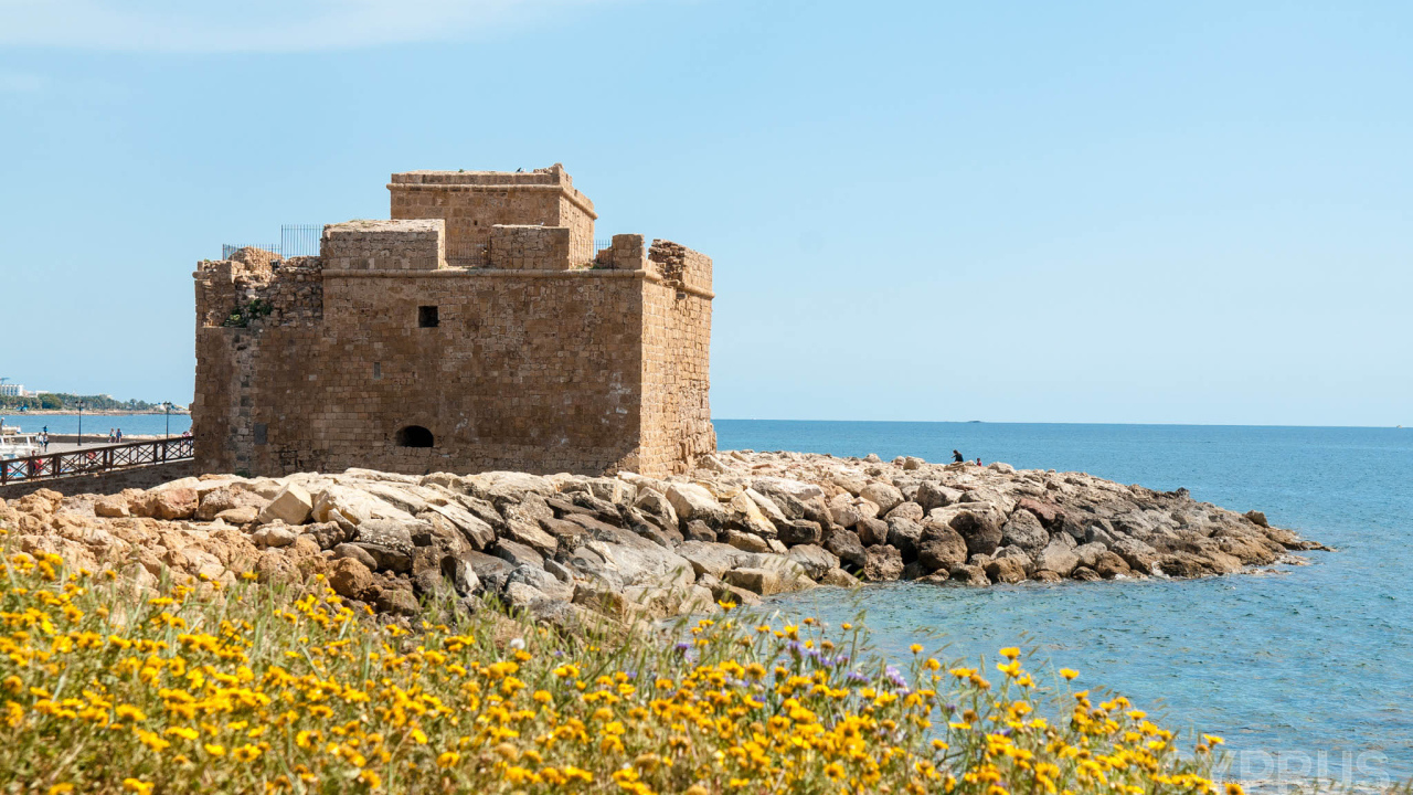 Средневековый Пафосский замок,  Кипр 