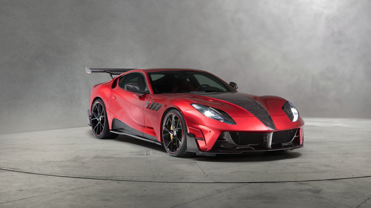 Красный быстрый автомобиль Mansory Stallone 2018 года