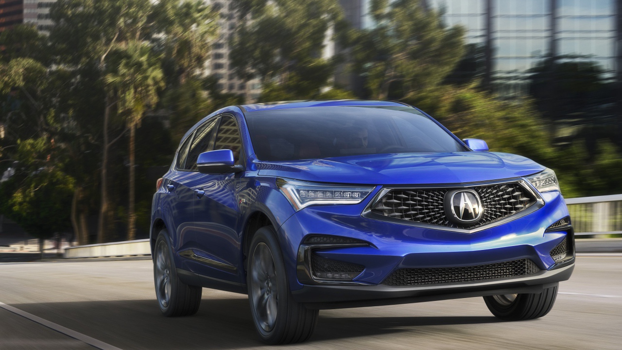 Синий автомобиль внедорожник Acura RDX, 2019