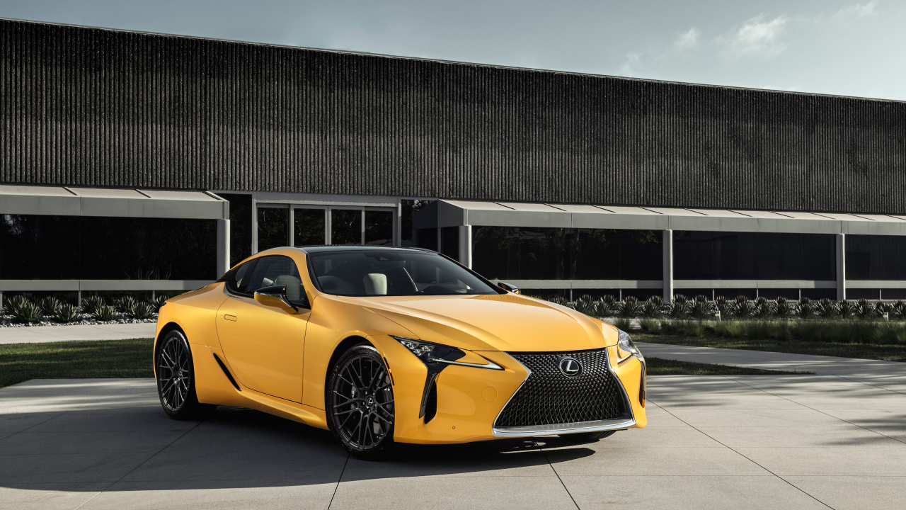 Желтый автомобиль Lexus LC 500 Inspiration Concept, 2019