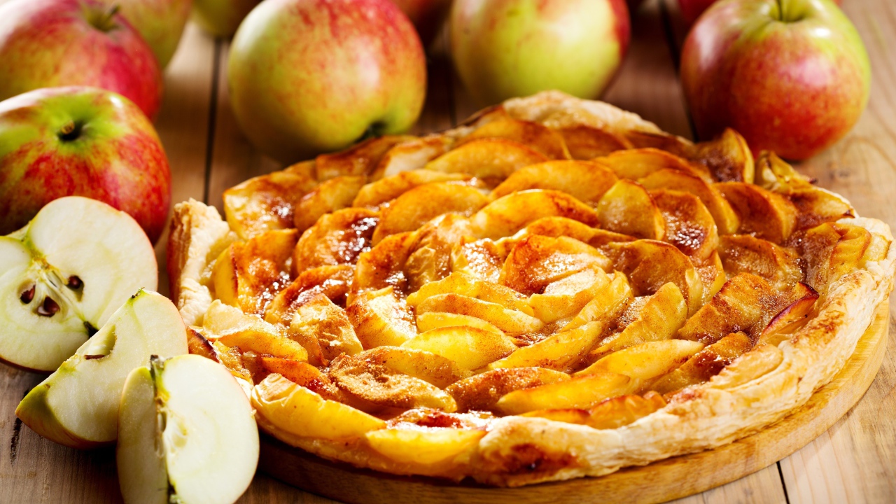 Аппетитный сладкий пирог с яблоками
