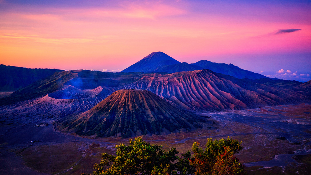 Вид на вулкан Бромо, Индонезия