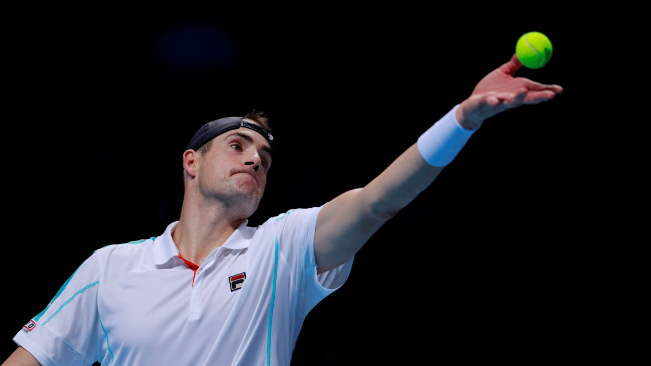 Американский профессиональный теннисист Джон Изнер