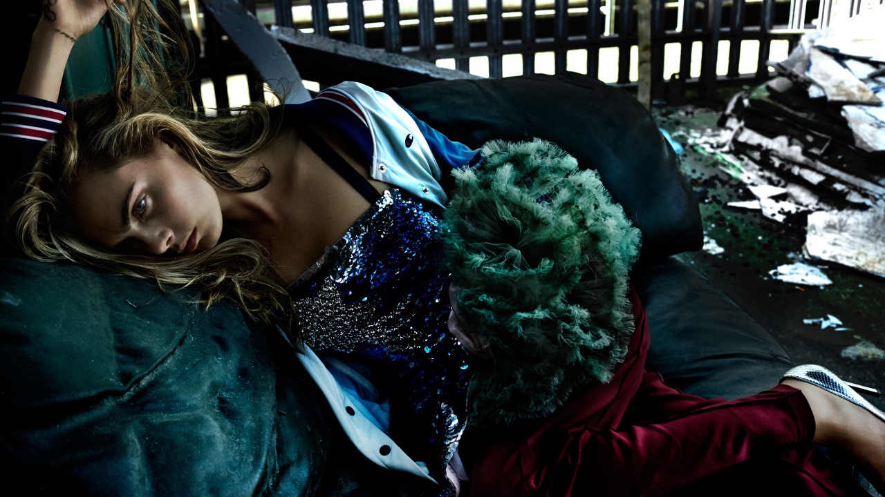 Популярная молодая актриса,  модель Кара Делевинь