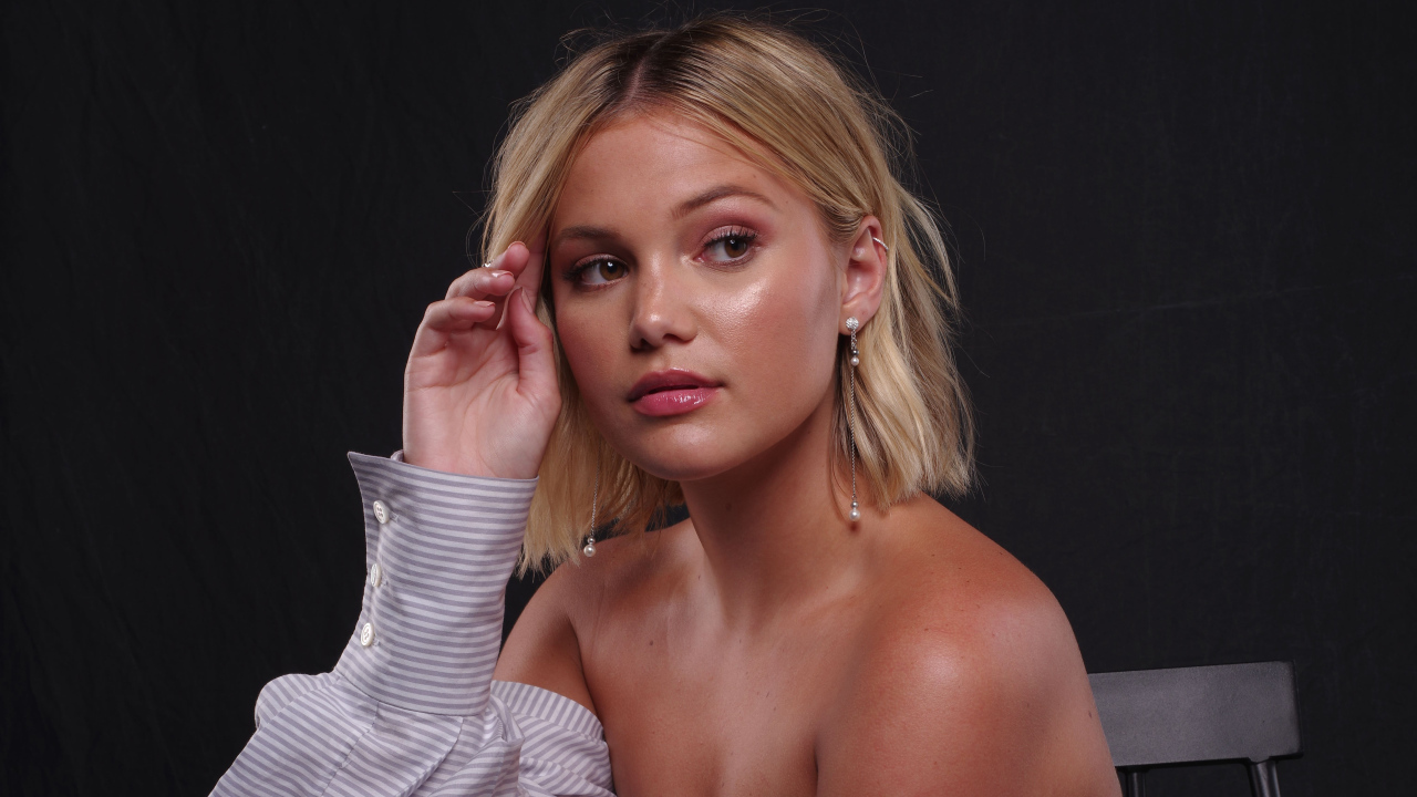 Нежная красивая актриса Оливия Холт