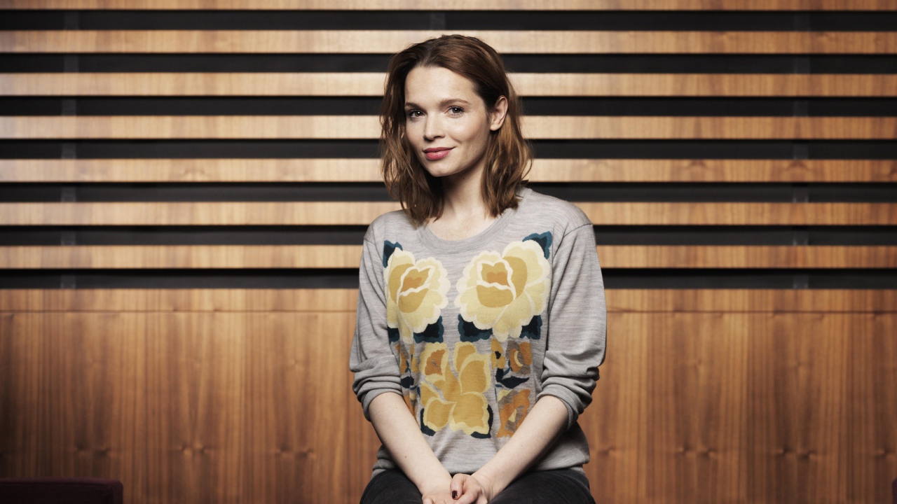 Немецкая актриса Каролина Херфурт с очаровательной улыбкой