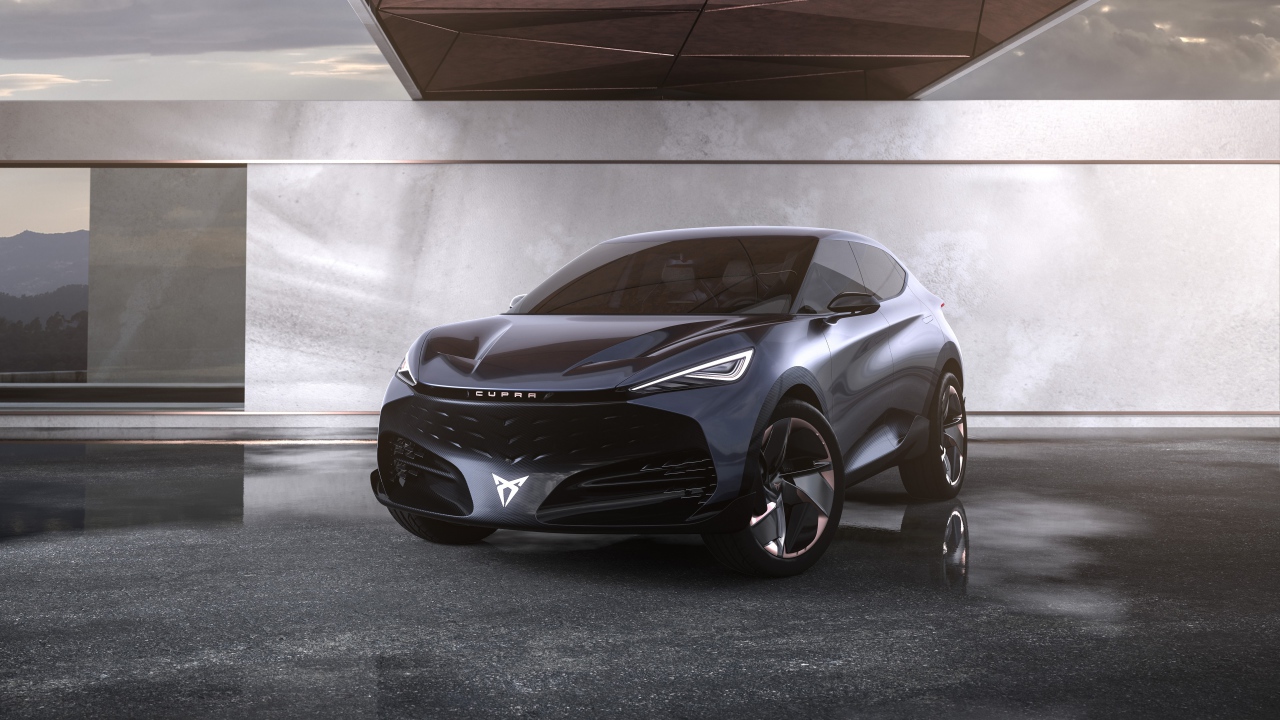 Черный автомобиль Cupra Tavascan Concept 2019 года 