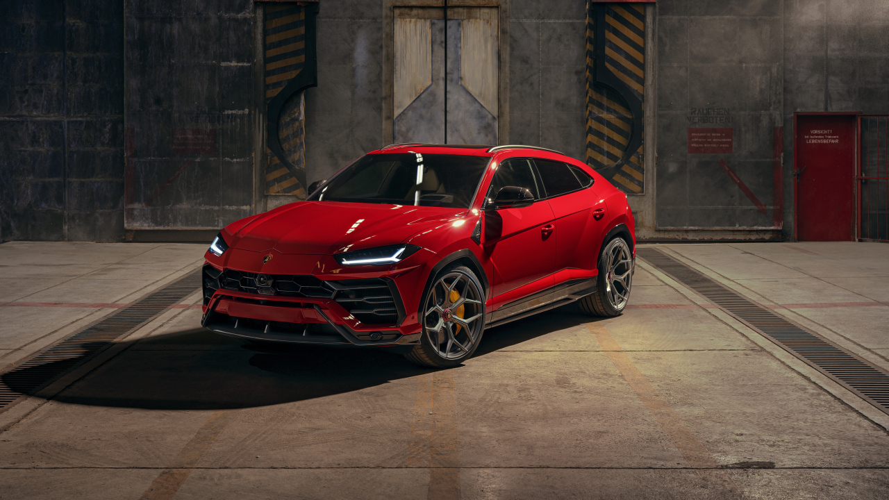 Красный Novitec Lamborghini Urus 2019 года в ангаре