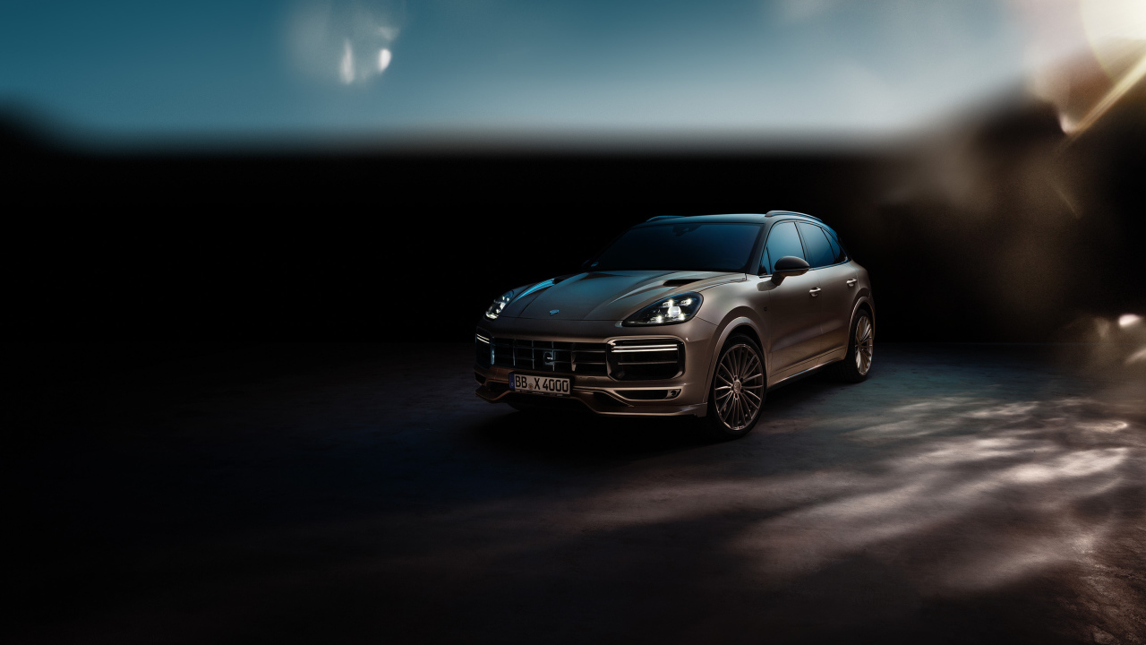 Коричневый внедорожник Porsche Cayenne Turbo, 2018 года