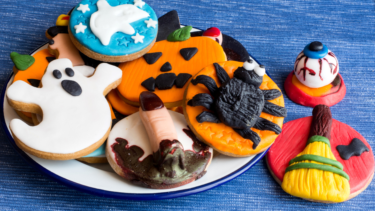 Страшное печенье угощение на праздник Хэллоуин 