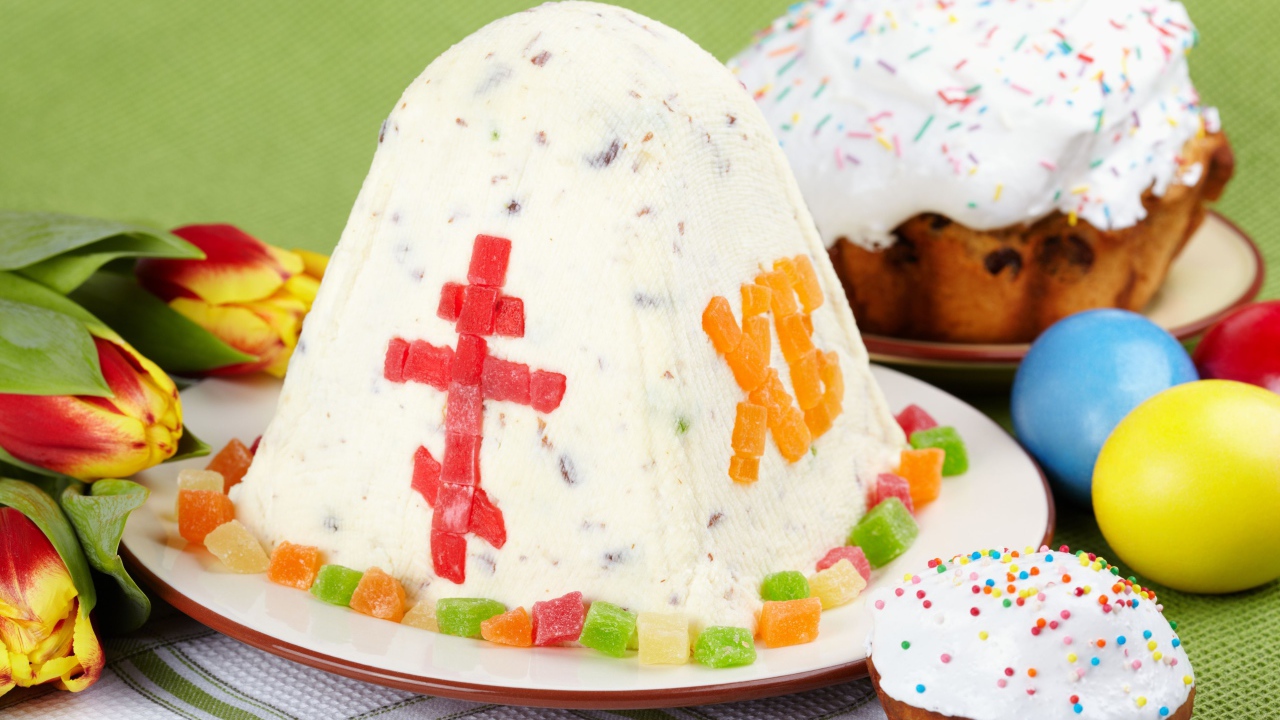 Сладкий творожный пасхальный кулич с цукатами к празднику Пасха