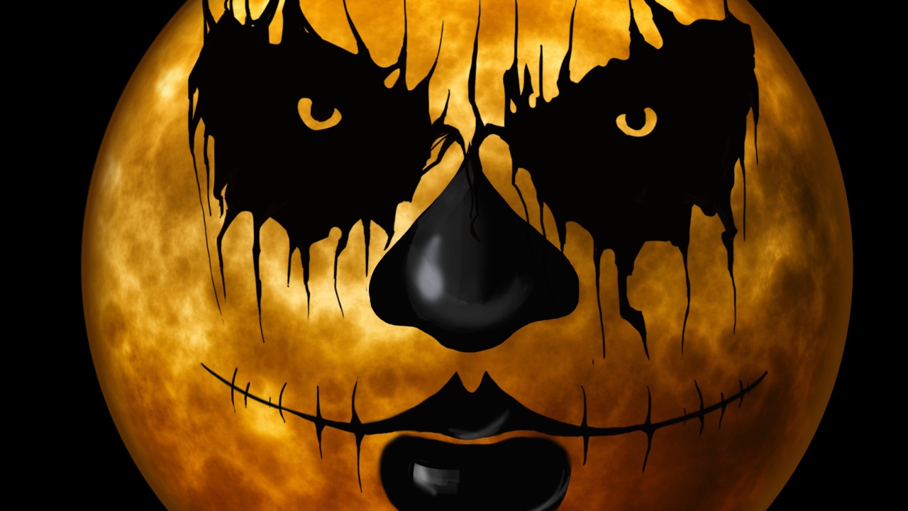 Большая желтая луна с гримом на Хэллоуин 