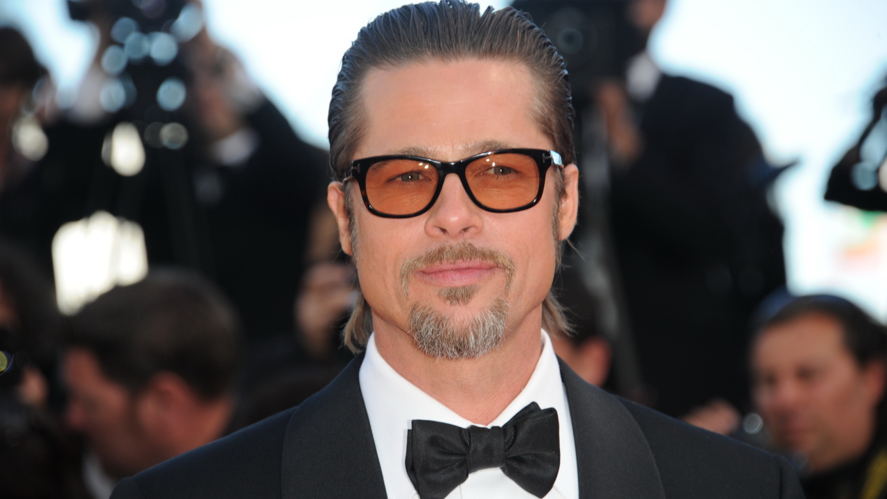 Популярный стильный актер Брэд Питт