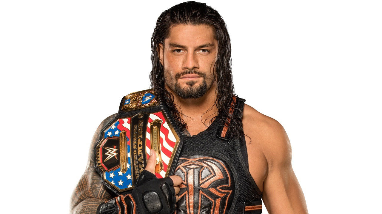 Американский рестлер Роман Рейнс на белом фоне