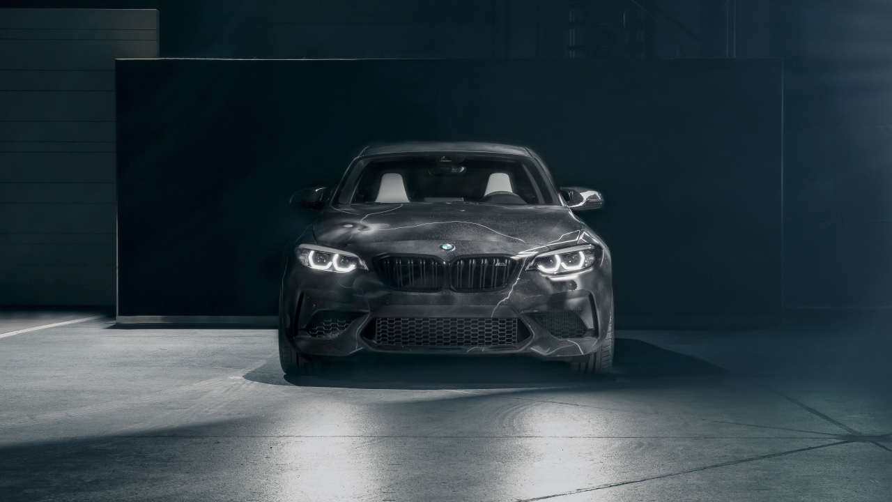 Автомобиль  BMW M2, 2020 года вид спереди