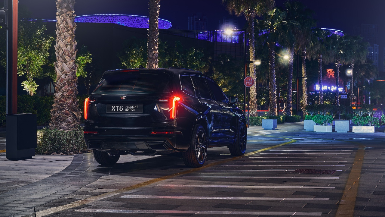 Черный Cadillac XT6 Midnight Edition 2020 года в городе 