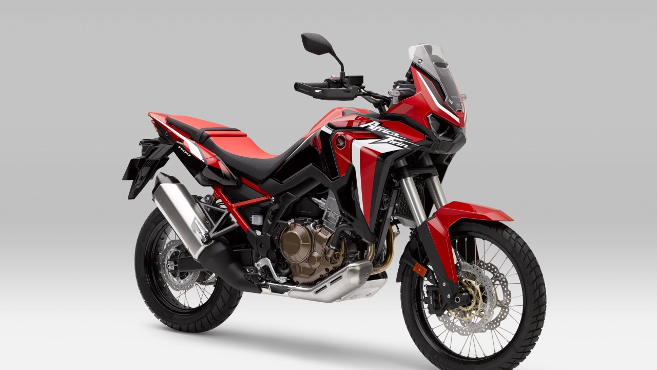Мотоцикл Honda CRF 1000 D,  2020 года на сером фоне