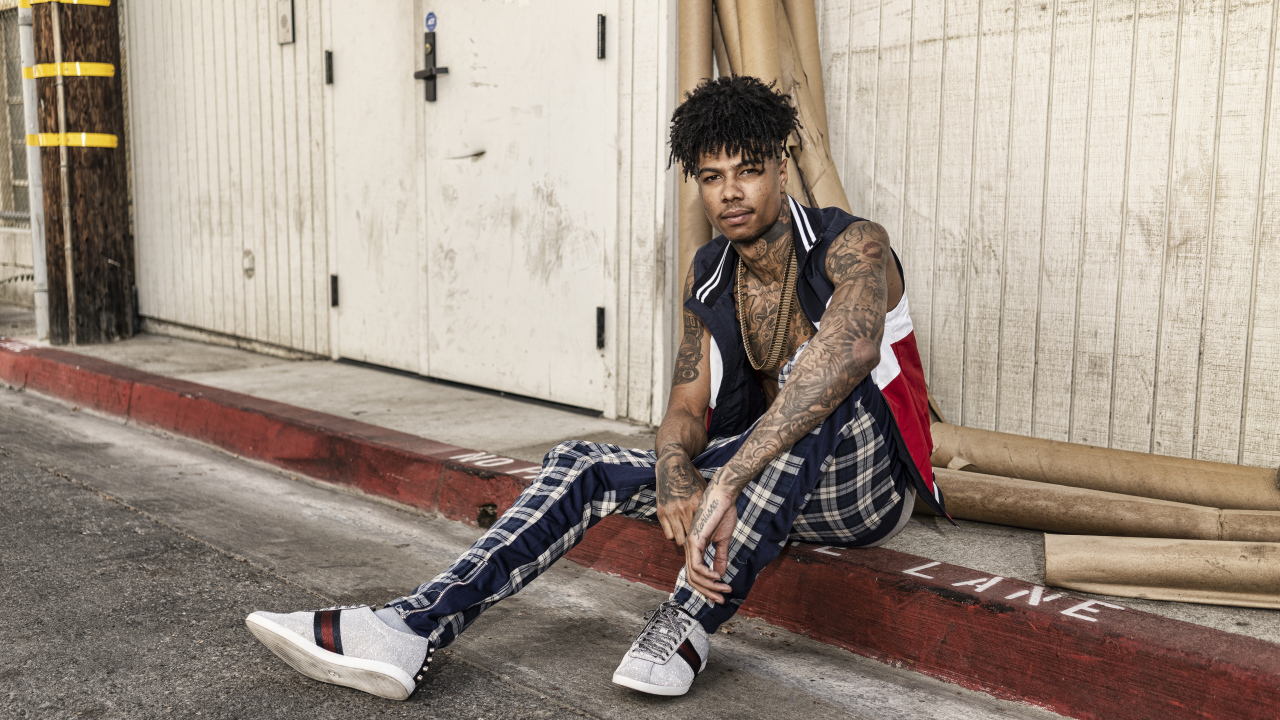 Американский рэпер Blueface  с татуировками на теле