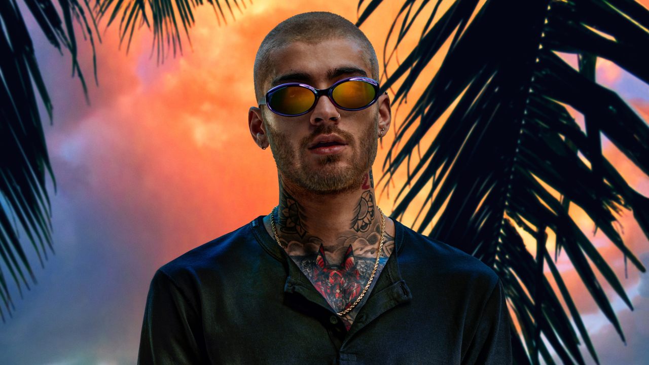 Певец Зейн Малик с татуировками на теле