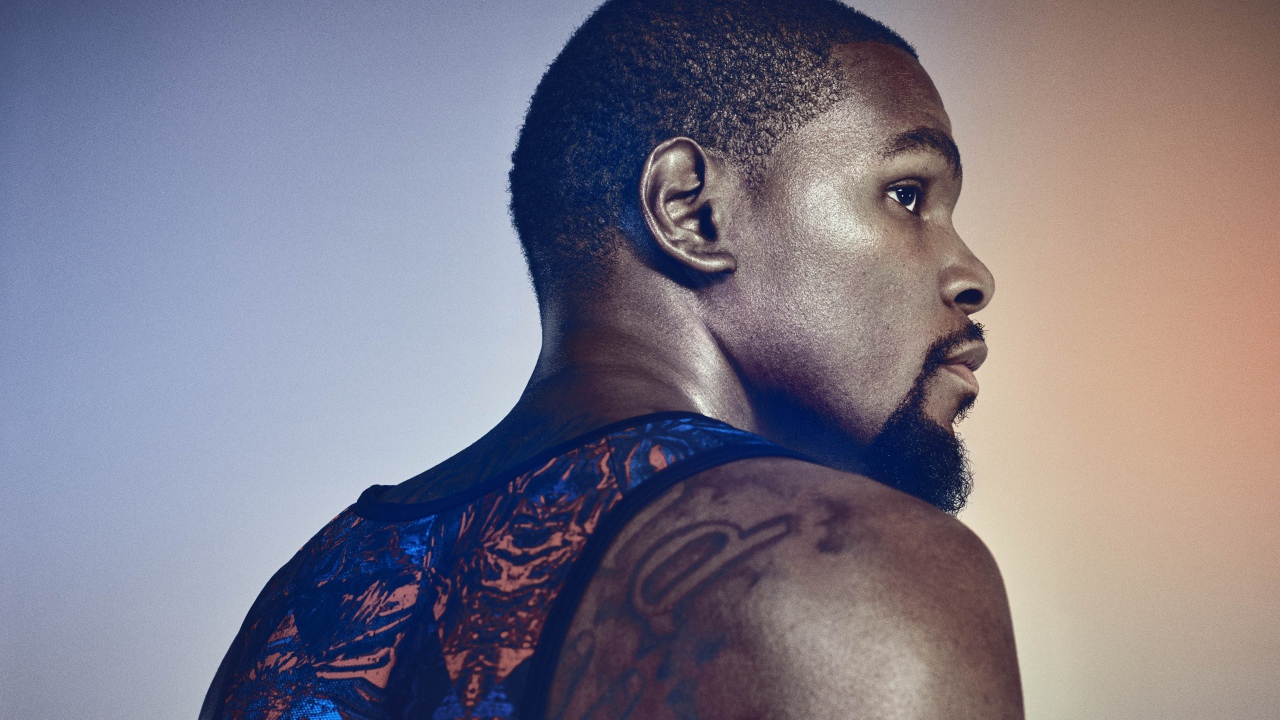 Баскетболист Кевин Дюрант вид сзади