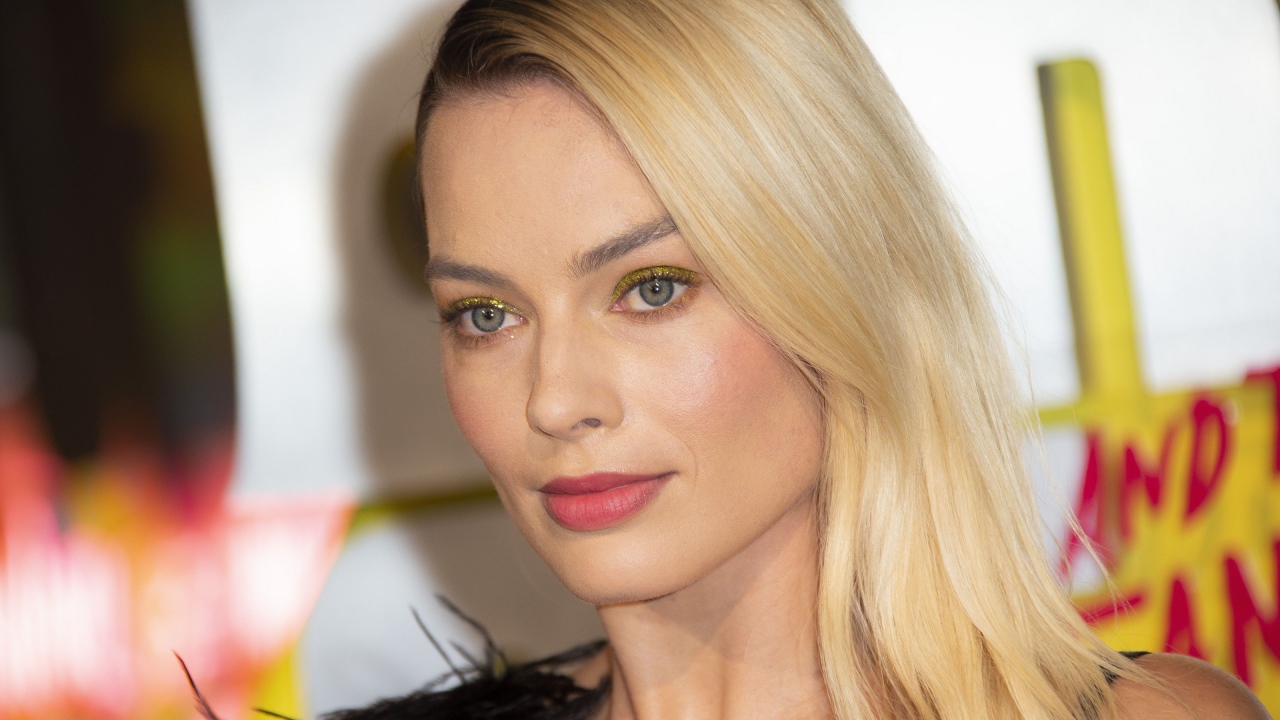 Красивое лицо актрисы Марго Робби 