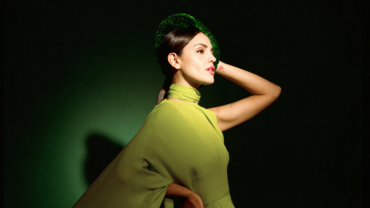 Стильная мексиканская актриса Эйса Гонсалес