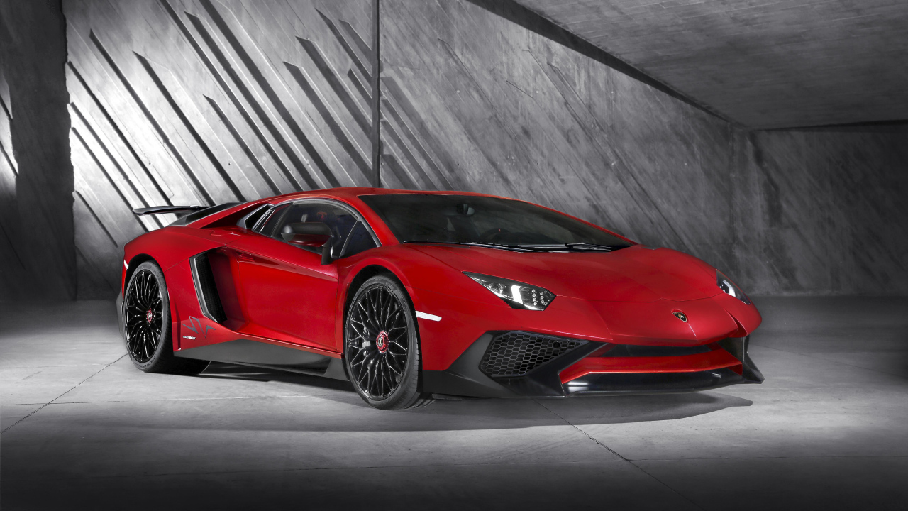 Спортивный автомобиль Lamborghini Aventador Superveloce