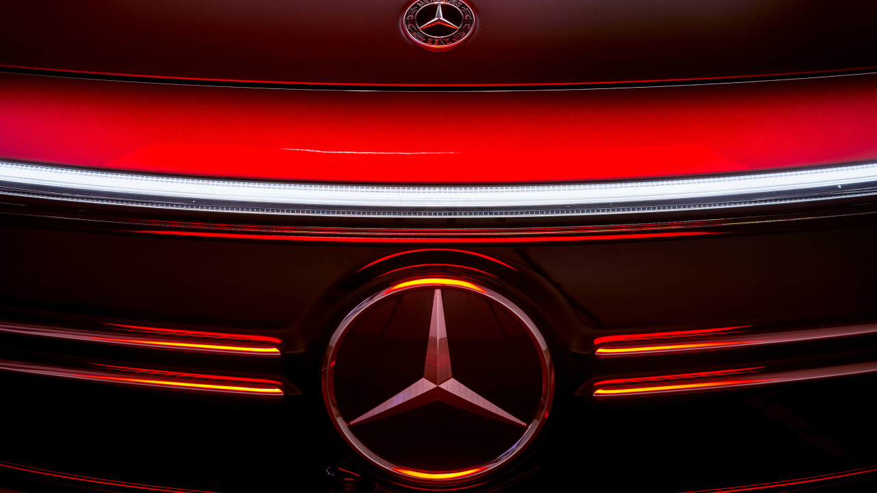 Значок автомобиля Mercedes-Benz EQA 250 AMG Line 2021 года