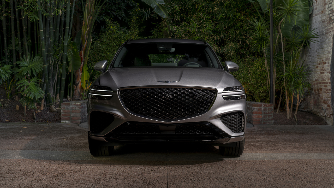 Внедорожник Genesis GV70 3.5T AWD,  2022 года вид спереди