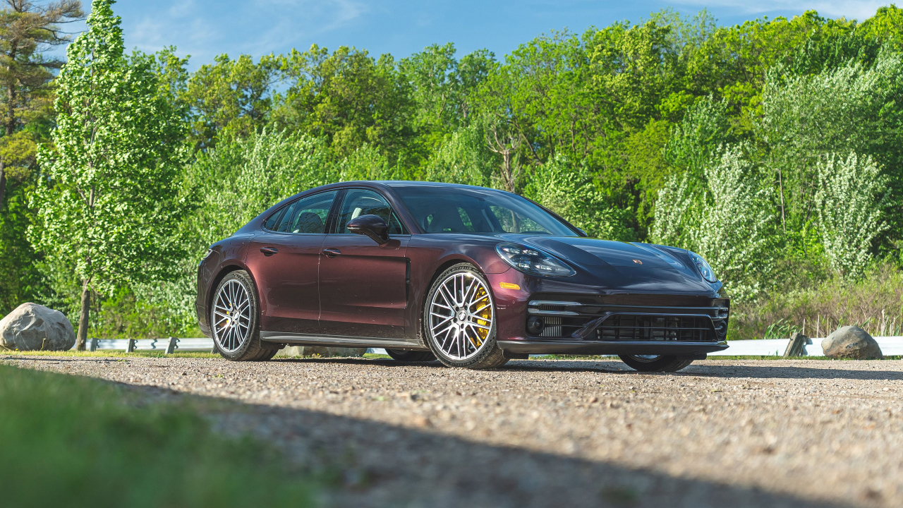 Коричневый Porsche Panamera Turbo S, 2021 года
