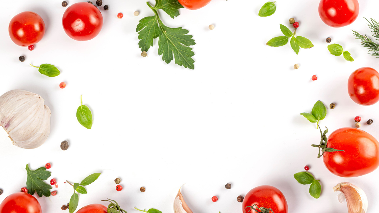 Белый фон с овощами и зеленью 