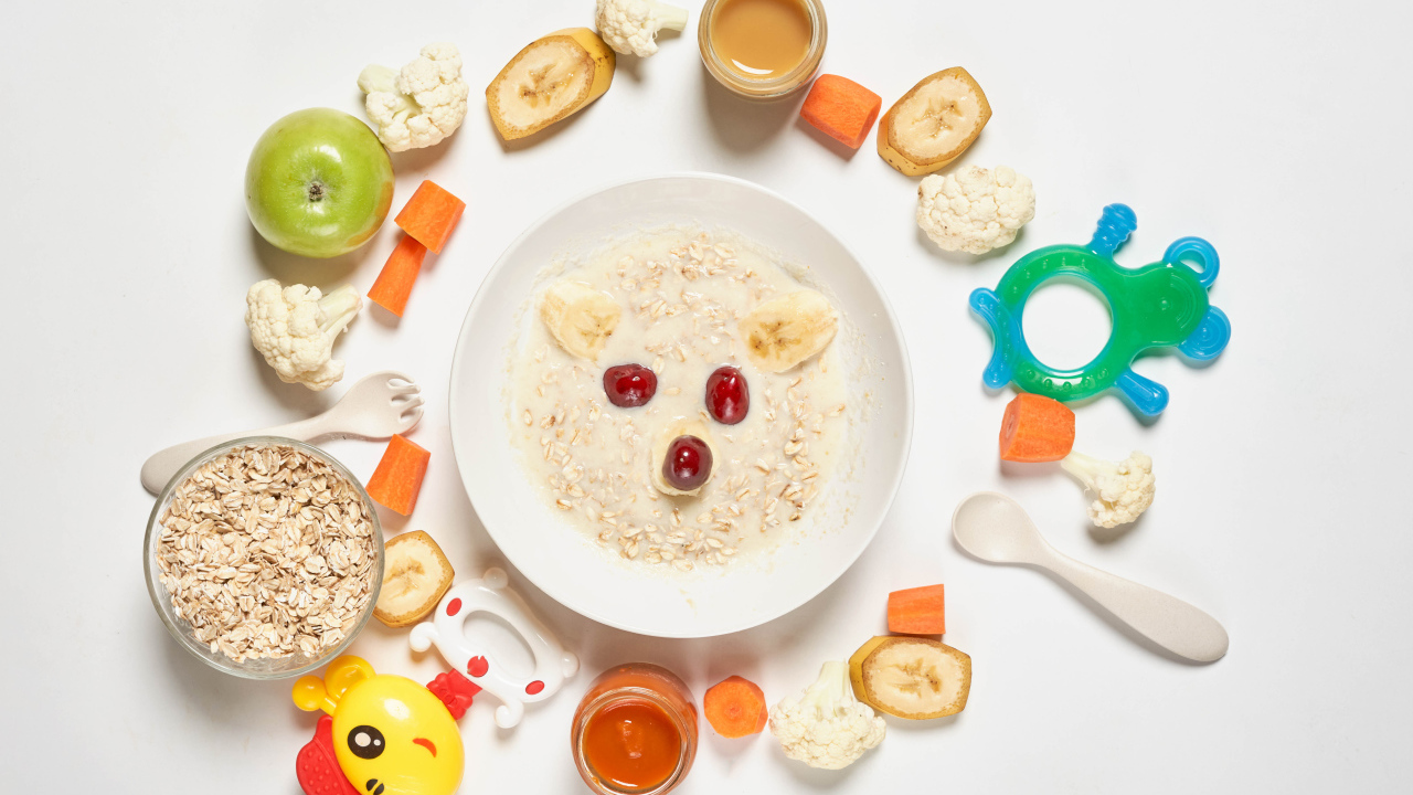 Овсяные хлопья с молоком и бананами 