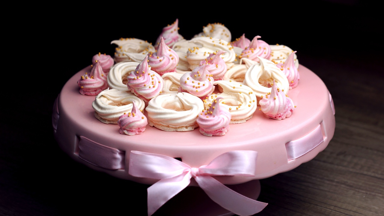 Розовая подставка для зефира с розовой лентой