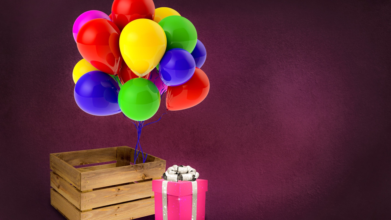 Деревянный ящик с подарком и шариками 
