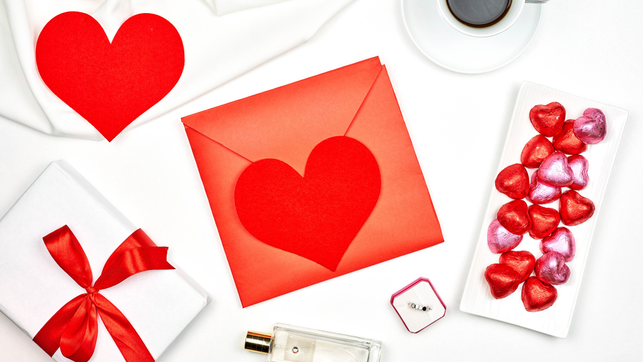 Письмо и подарки для девушки на день влюбленных