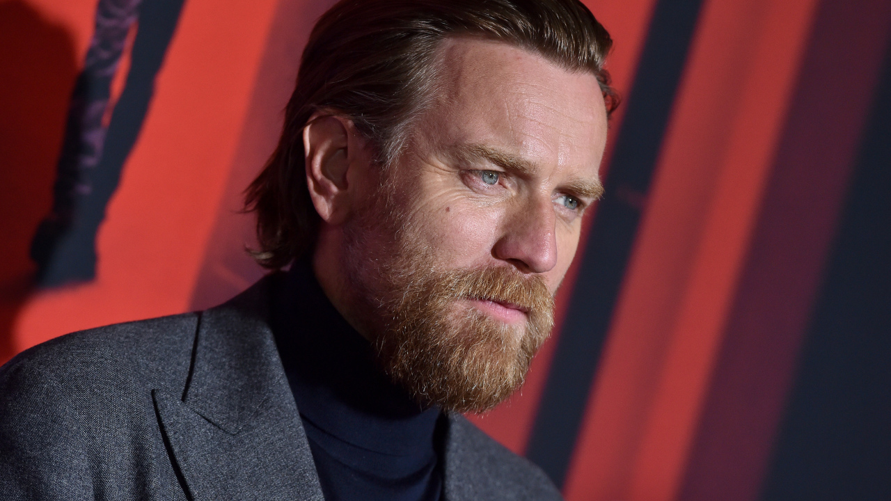 Актер Юэн Макгрегор с бородой