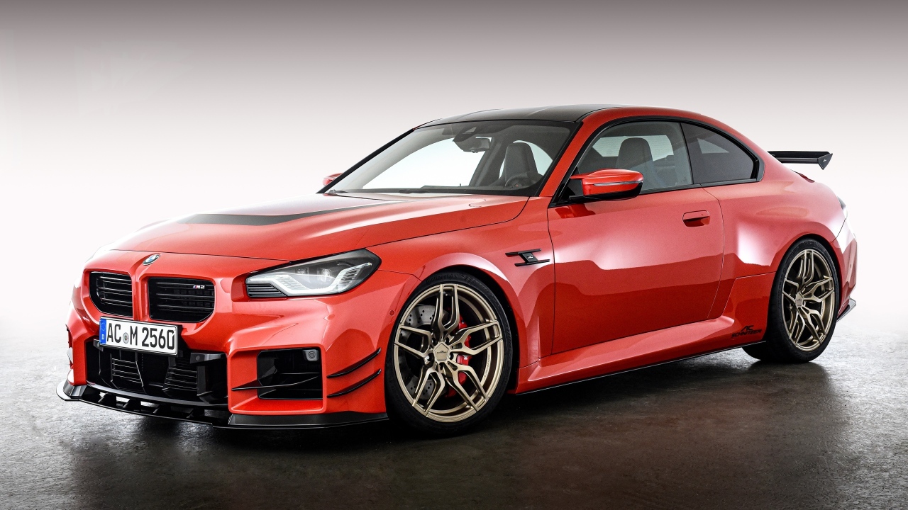 Быстрый красный автомобиль AC Schnitzer ACS2 Sport 2023