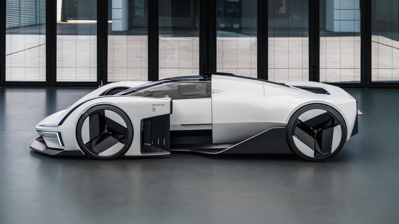 Автомобиль Polestar Synergy вид сзади