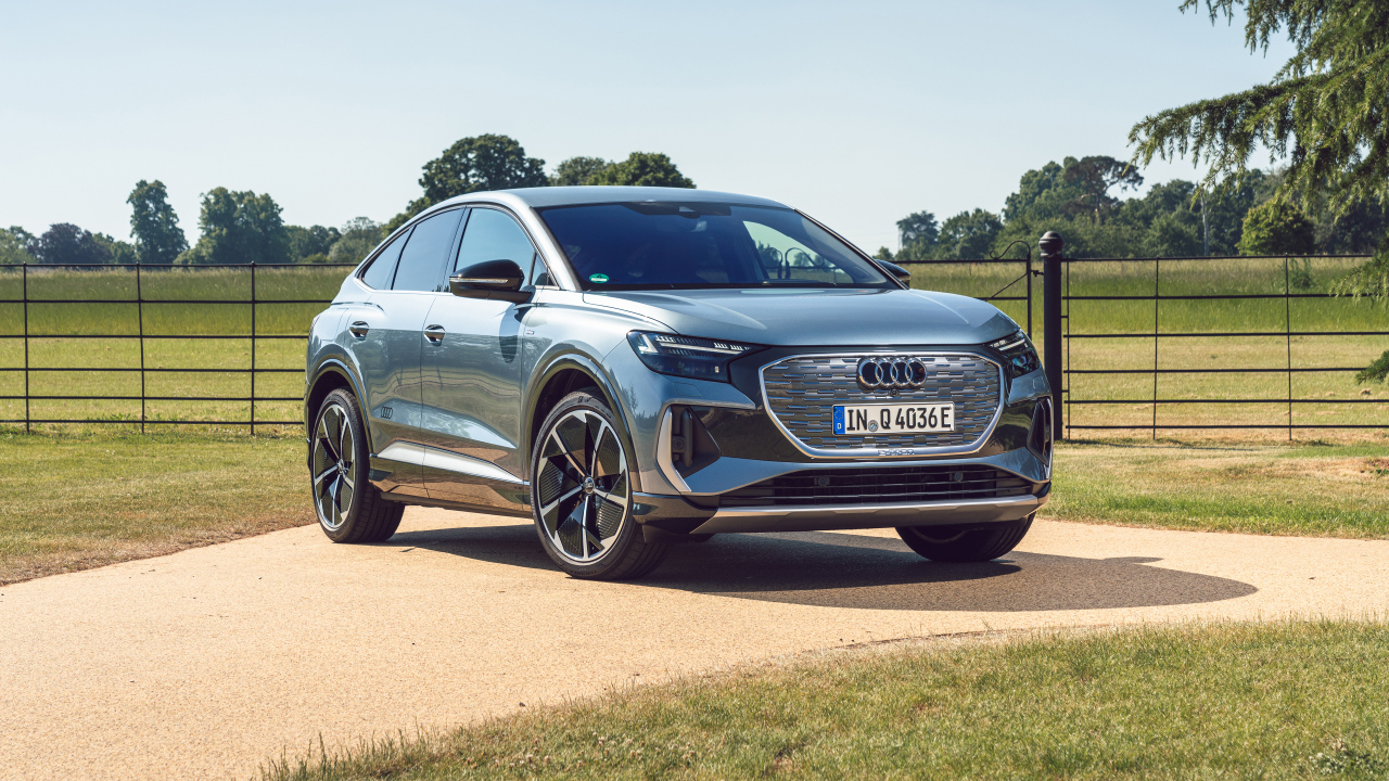 Кроссовер Audi Q4 Sportback 50 E-Tron Quattro S Line, 2023 года